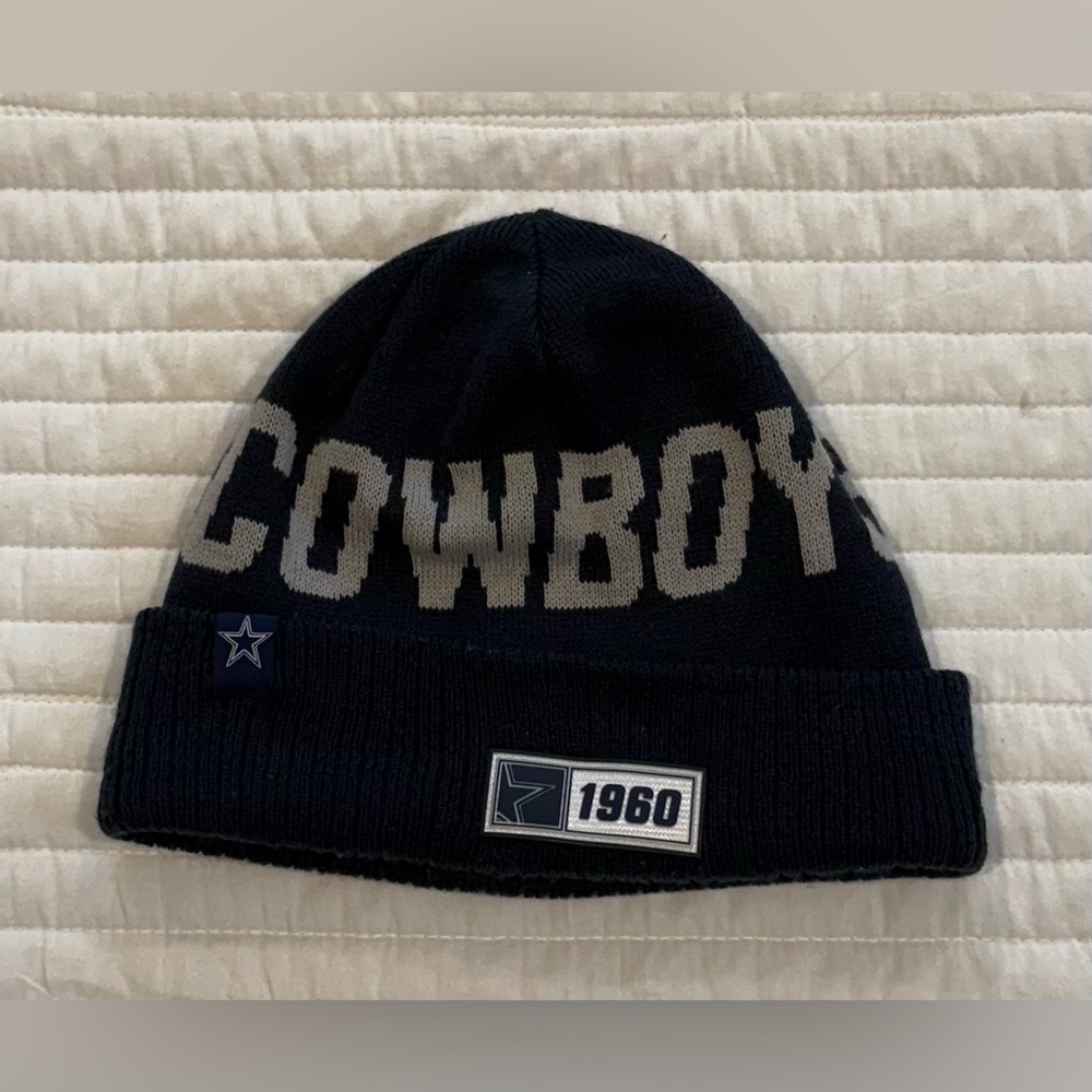 Dallas Cowboys NFL NEW ERA on Field Sideline Blue Road Knit Beanie 1960 Sz OSFM - Picture 2 of 4